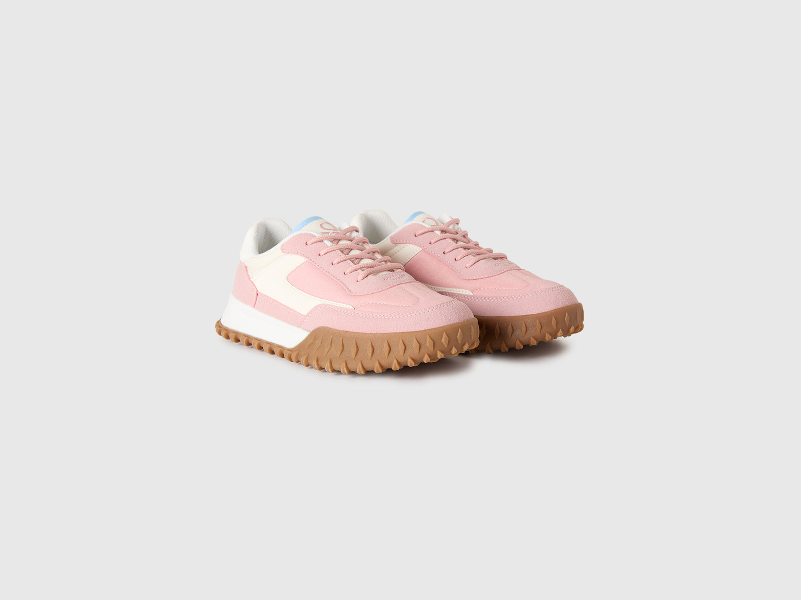 Sneakers with laces - ucb_image_FS