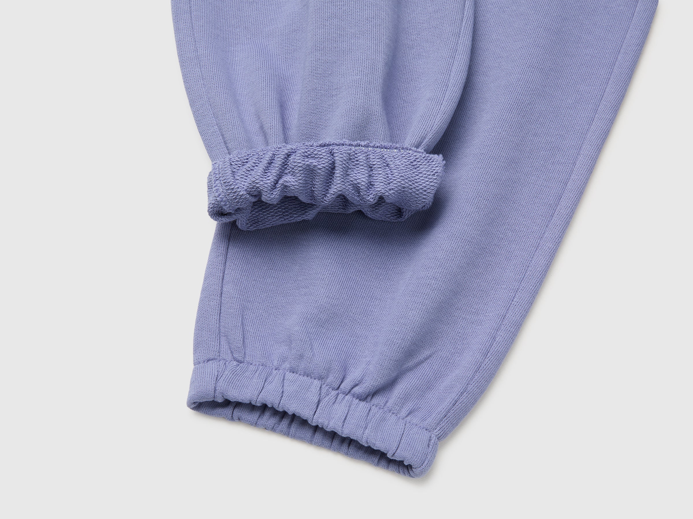 Calças em felpo com logótipo - ucb_image_DS1