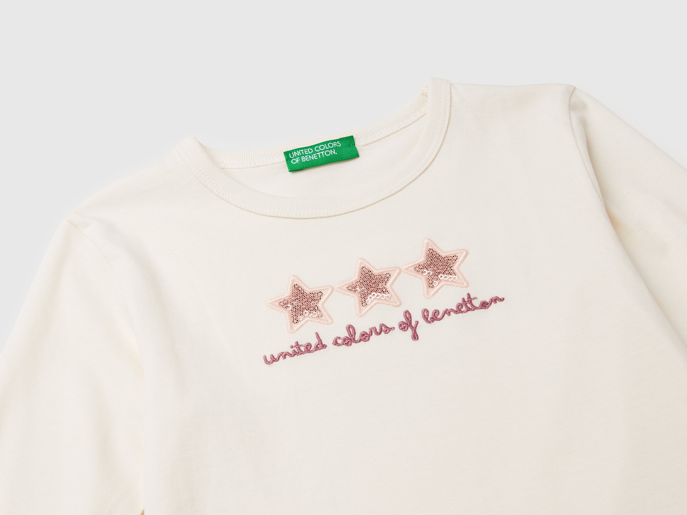 T-shirt com estampa e lantejoulas - ucb_image_DS1