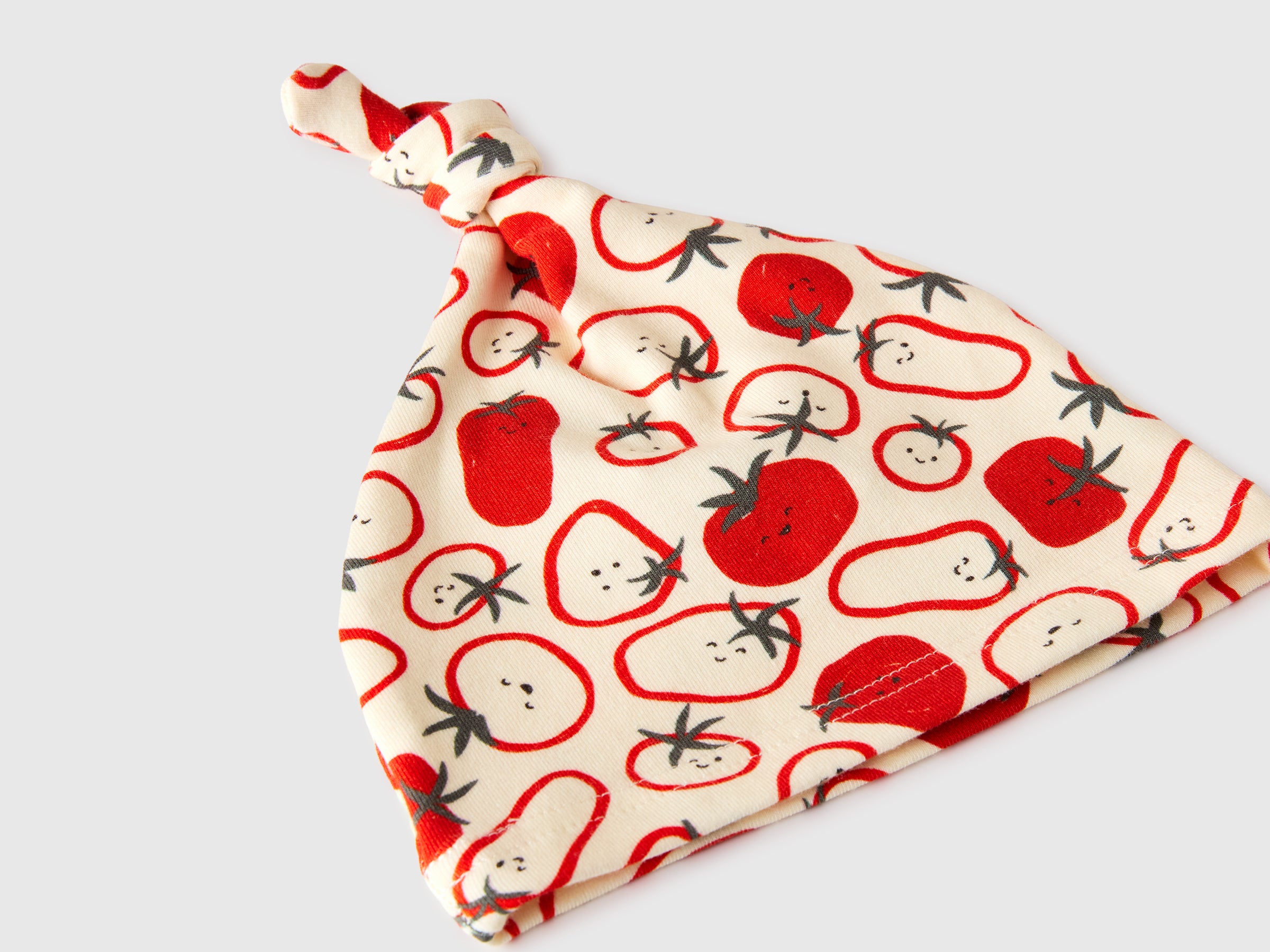 Gorro com estampa tomates - ucb_image_DS1