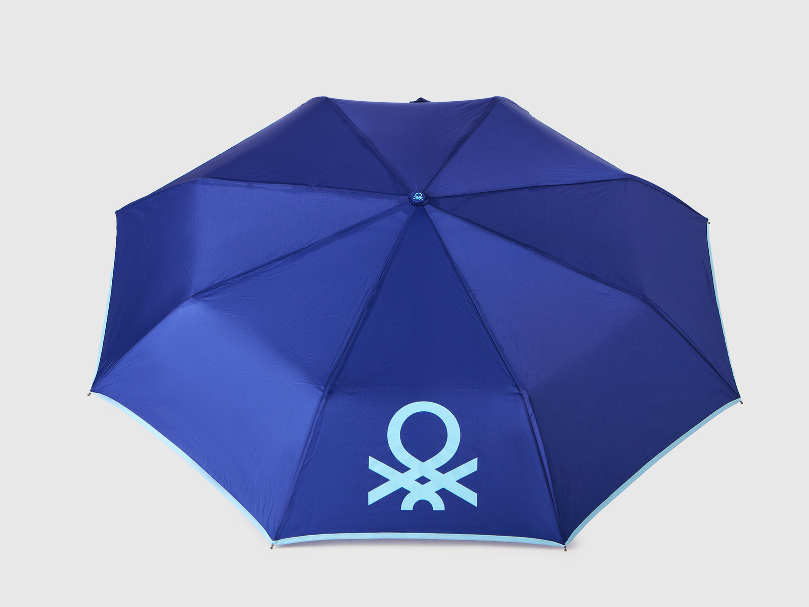 Guarda-chuva azul - ucb_image_DS1