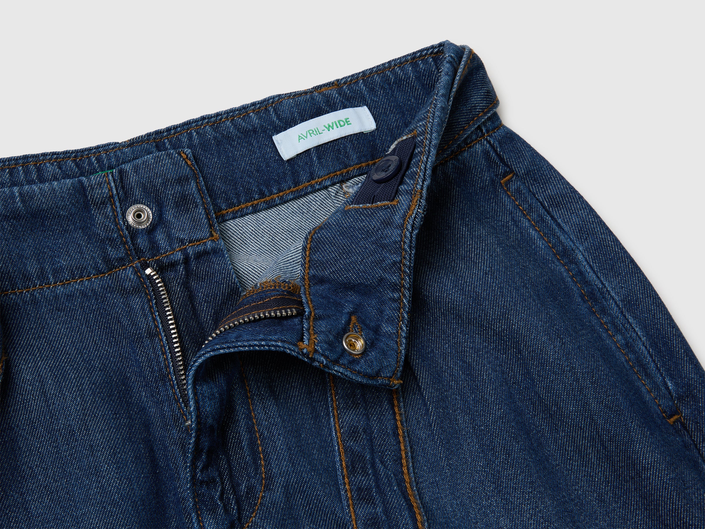 Jeans wide fit com cinto - ucb_image_DS1