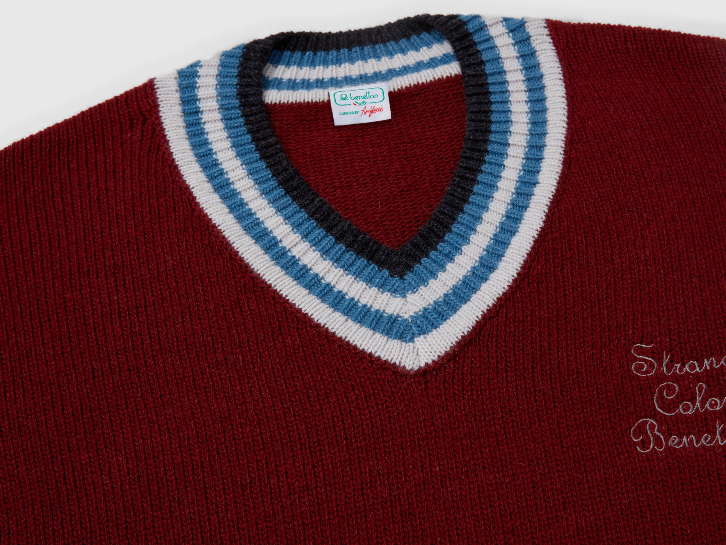 Camisola decote em V Stranger Things - ucb_image_DS1