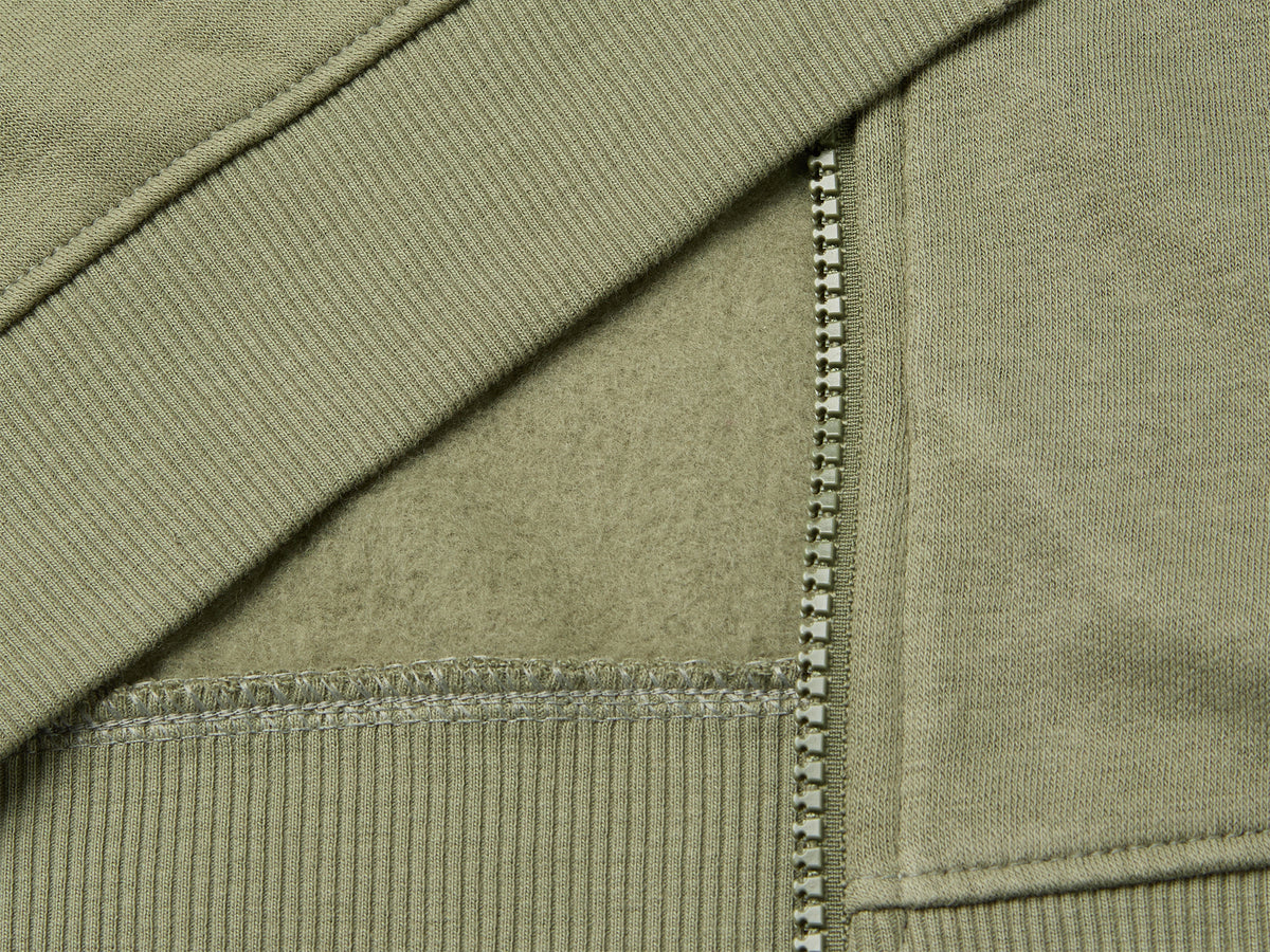 Casaco quente com fecho de correr, estampa e patch - ucb_image_DS1