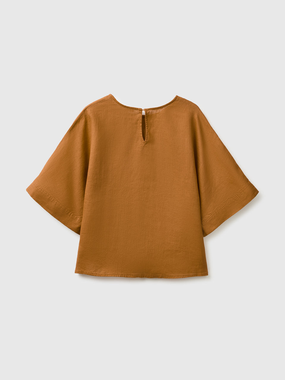 Blusa de gola redonda em linho puro - ucb_image_BS