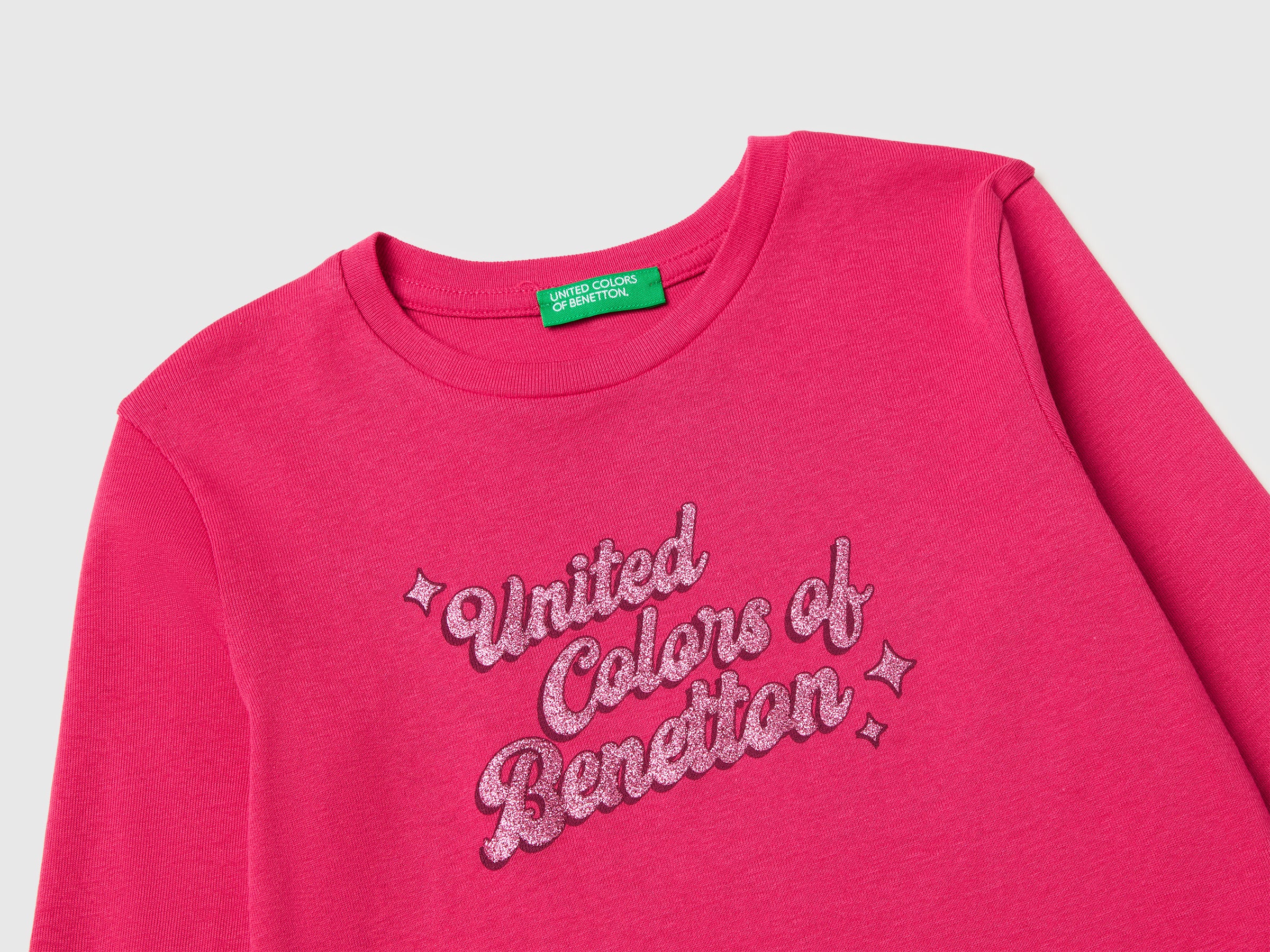 T-shirt com logótipo glitter em algodão orgânico - ucb_image_DS1