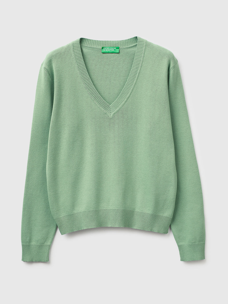Camisola verde sálvia em algodão tricô com decote em V - ucb_image_FS