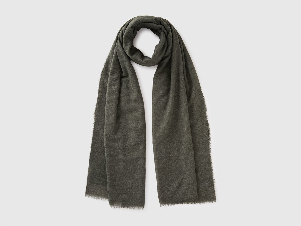 Écharpe leve - ucb_image_FS