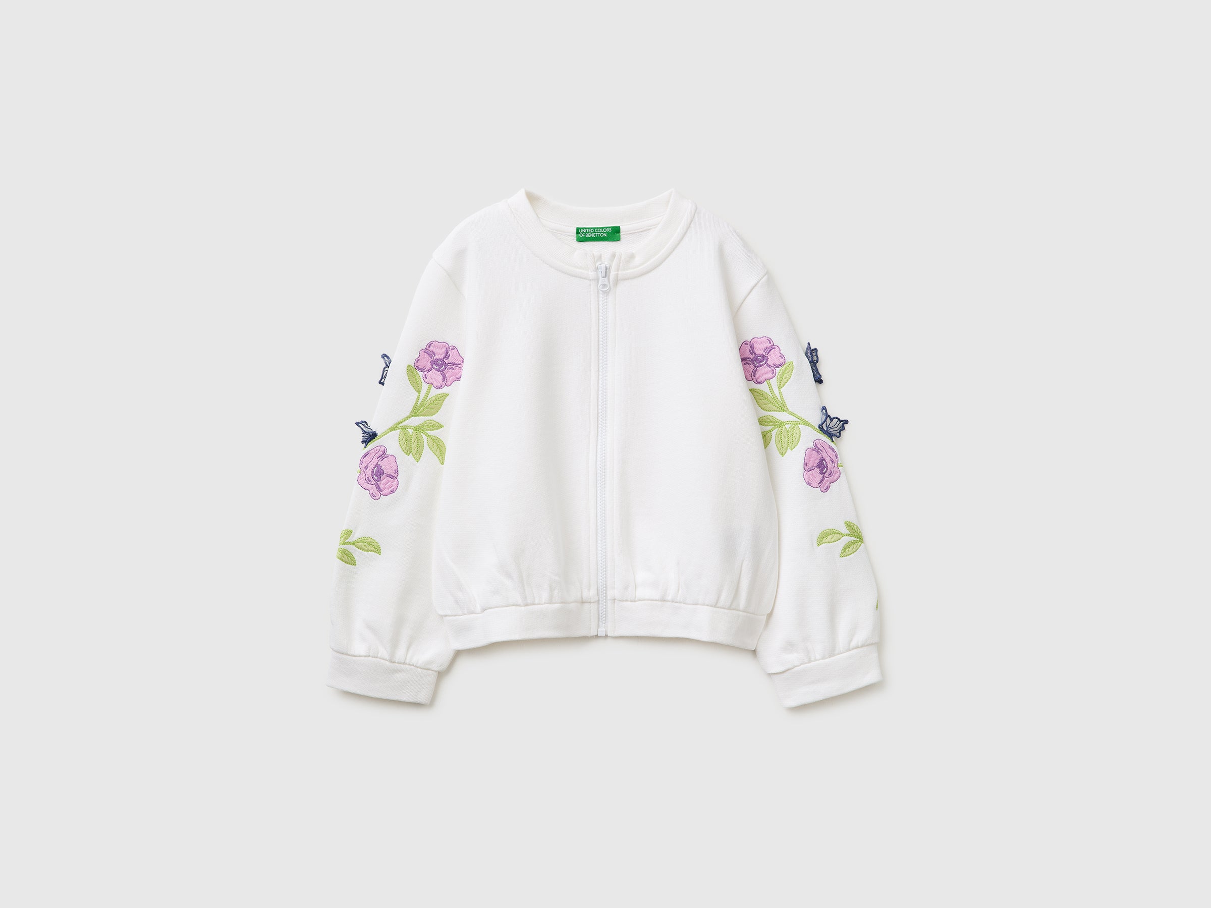 Sweatshirt with embroidered flowers - ucb_image_FS