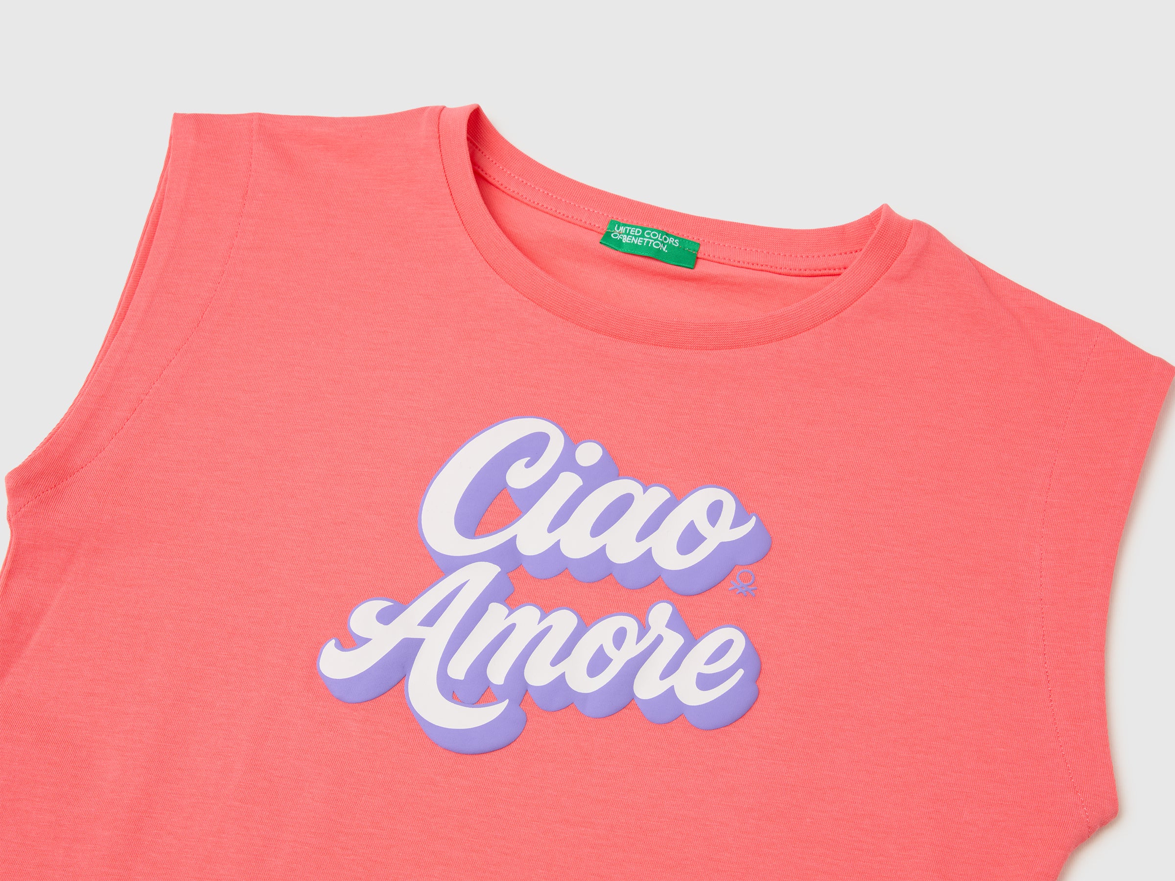 T-shirt with a puffy effect - ucb_image_DS1