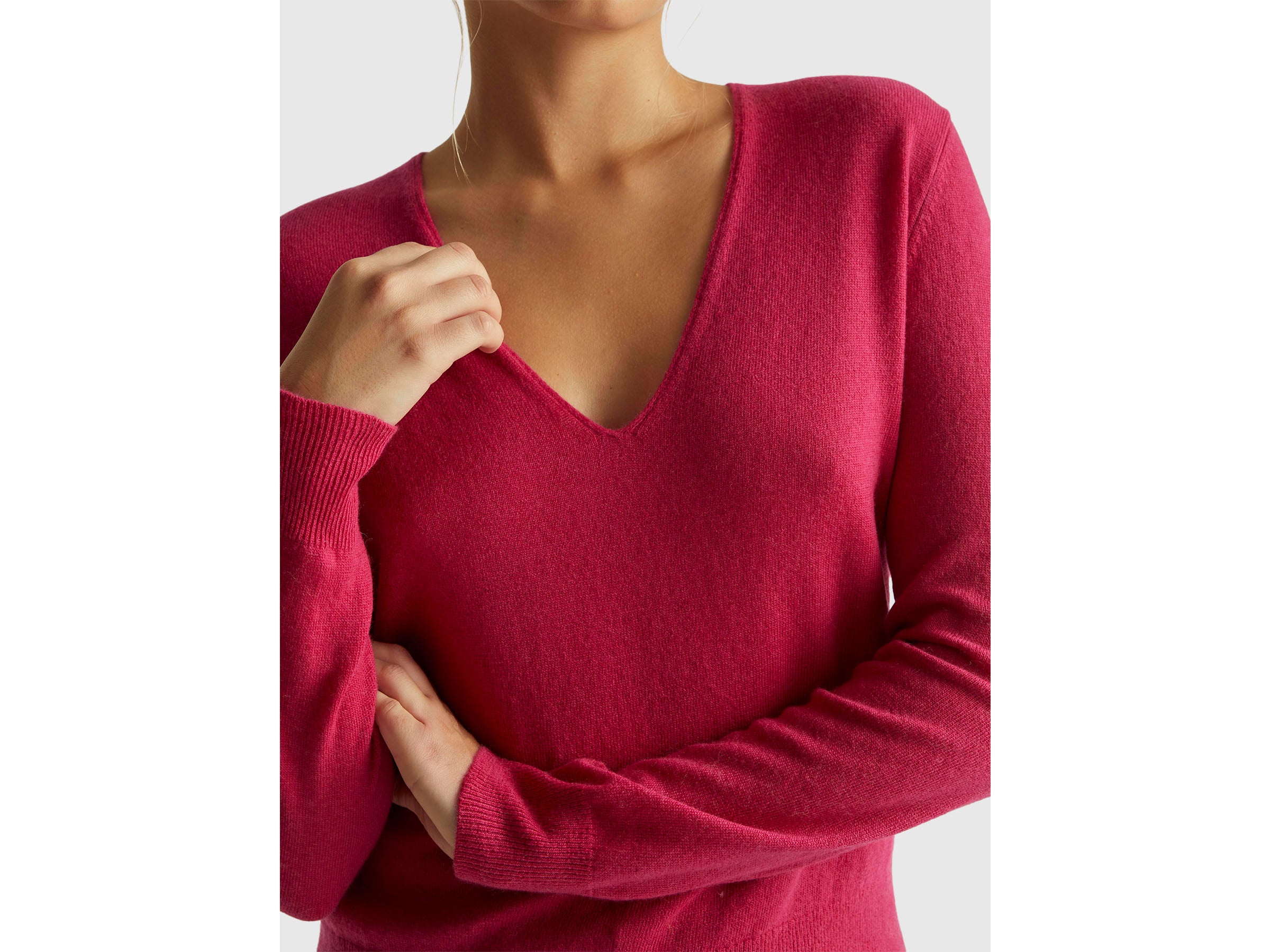 Camisola fúcsia com decote em V em pura lã Merino - ucb_image_FY