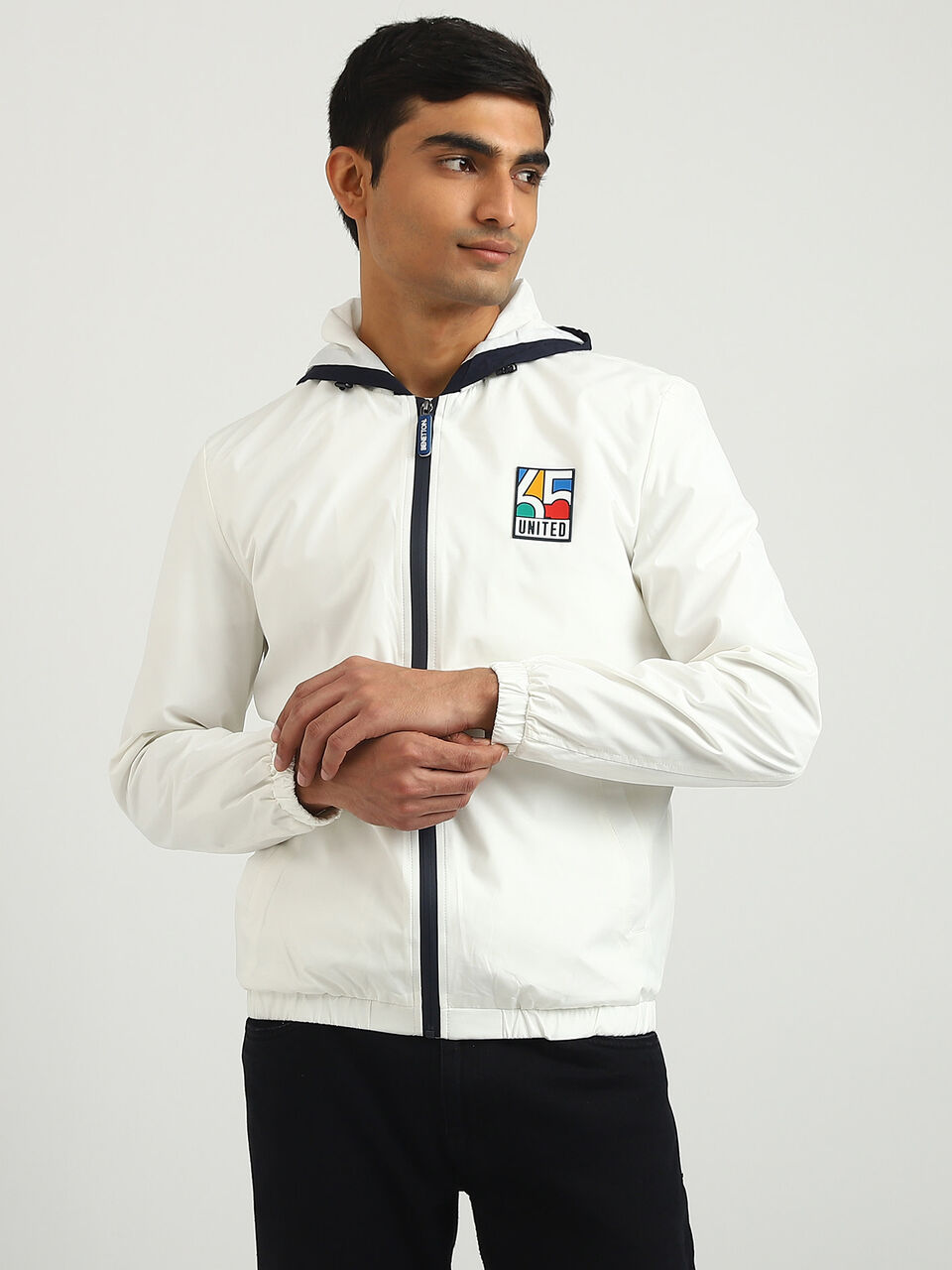 BRANDING LIGHTWEIGHT HOOD JACKET image number null