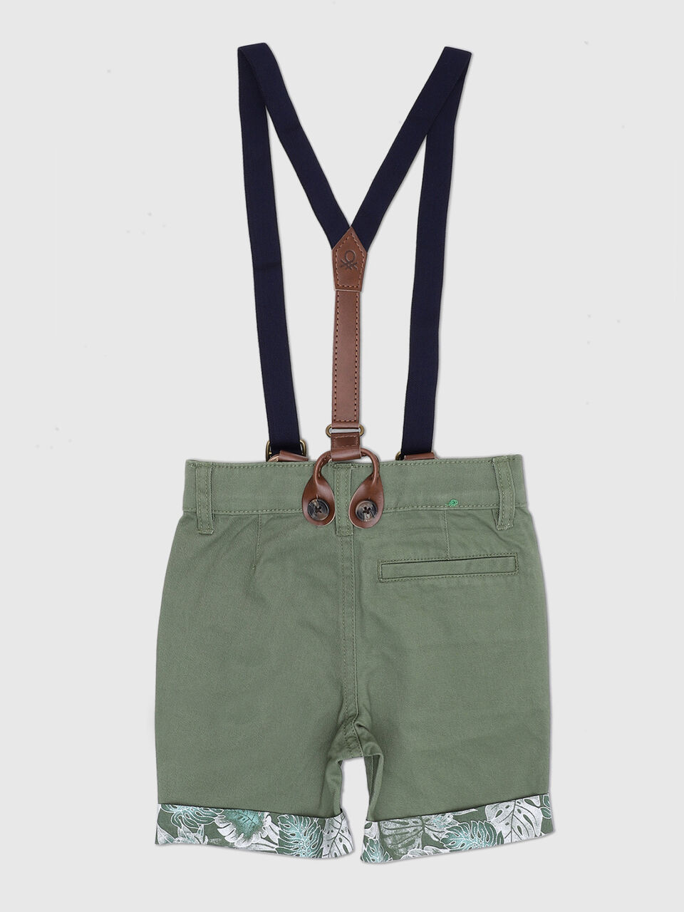 Printed Roll Up Shorts With Suspender image number 2