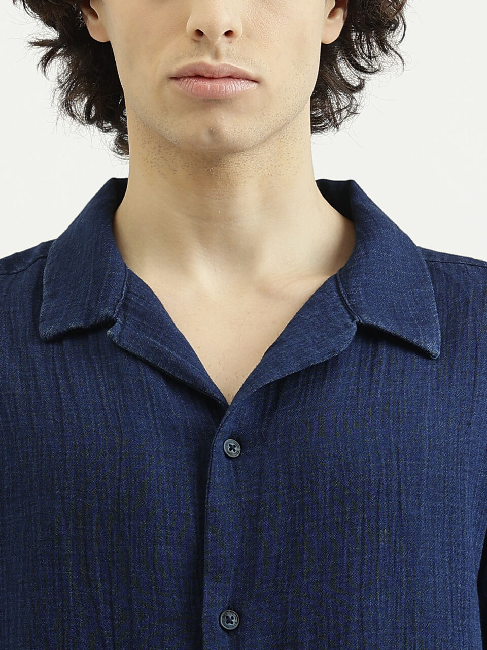 H/S INDIGO CRINKLE RESORT SHIRT image number null