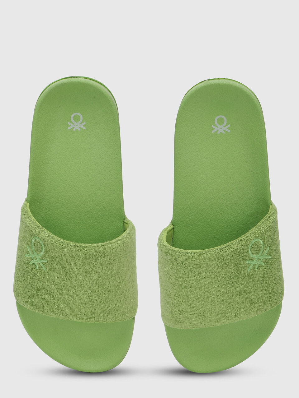 LOUNGE SLIDE image number null