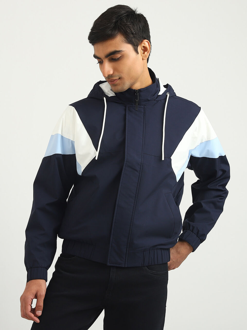 RAGLAN SLEEVE COLOR BLOCK JACKET image number null