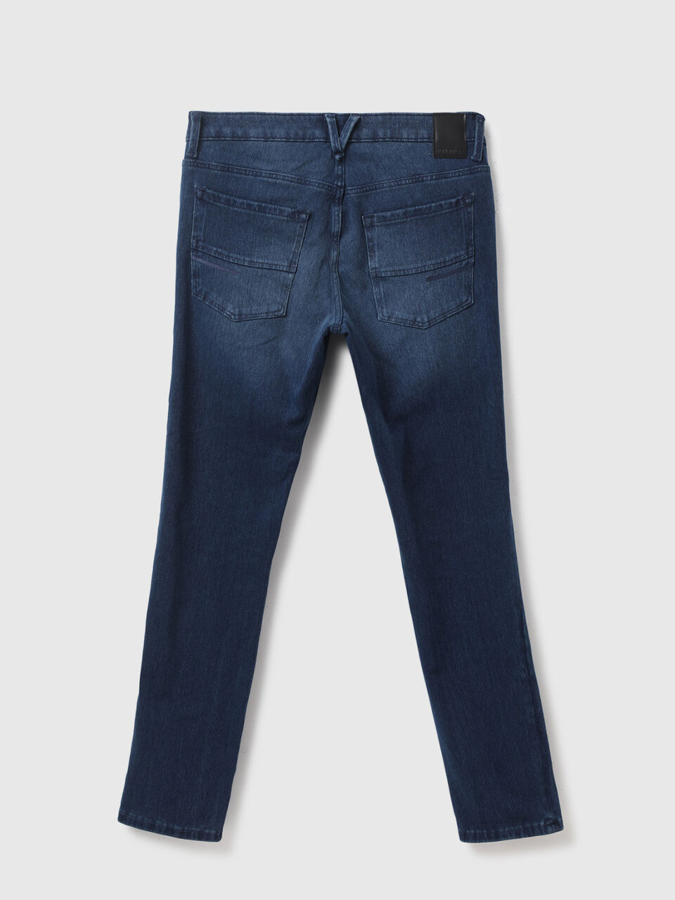 SKINNY FIT DARK LOUNGE JEANS image number 2