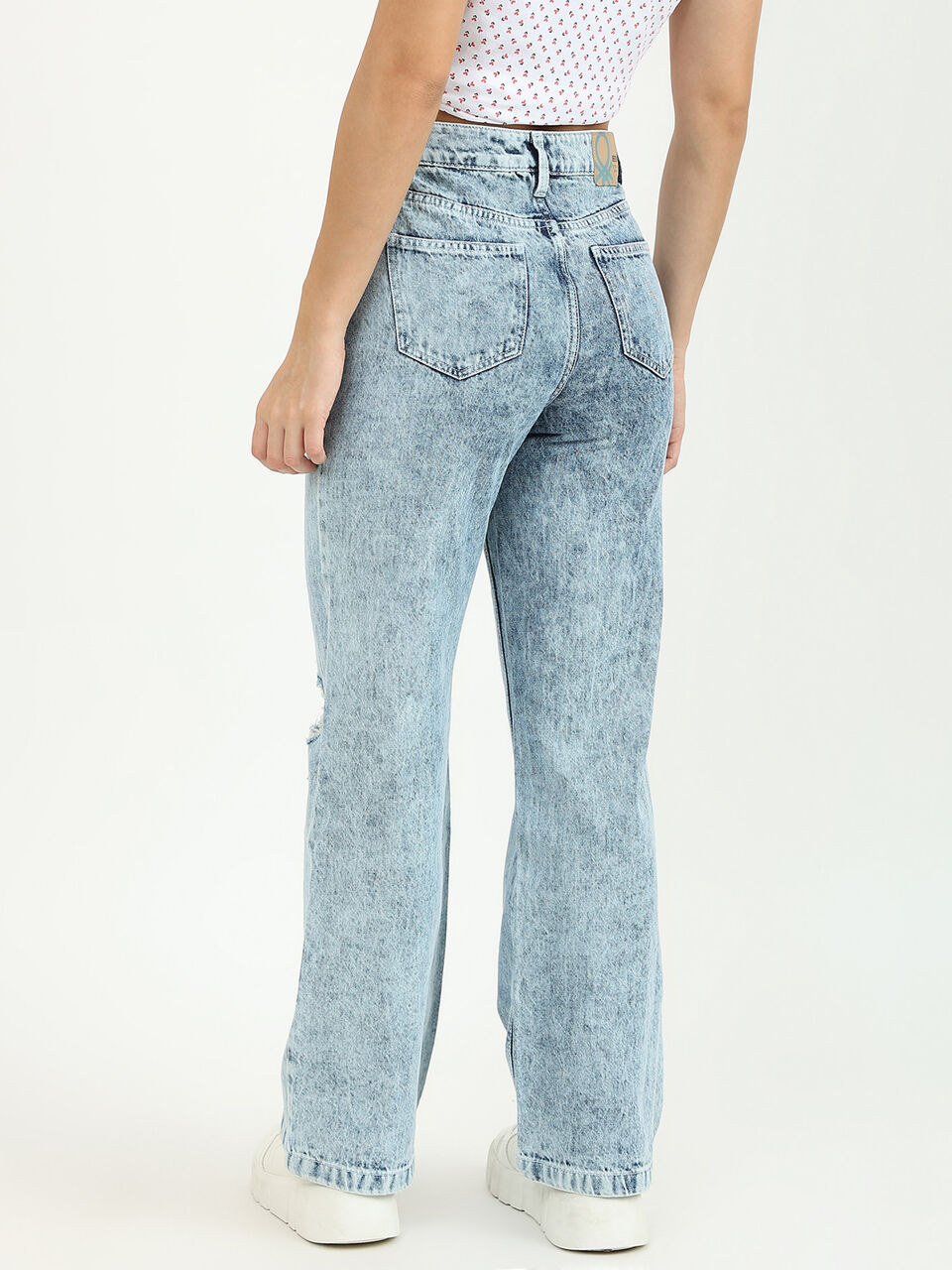 FLARED DENIM WITH DAMAGING image number null