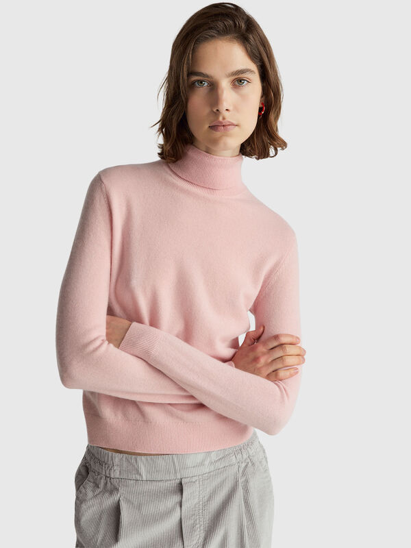 Powder pink turtleneck sweater in pure Merino wool Women