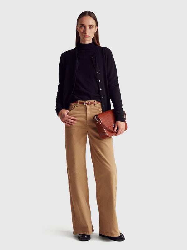 Black crew neck cardigan in pure Merino wool Women