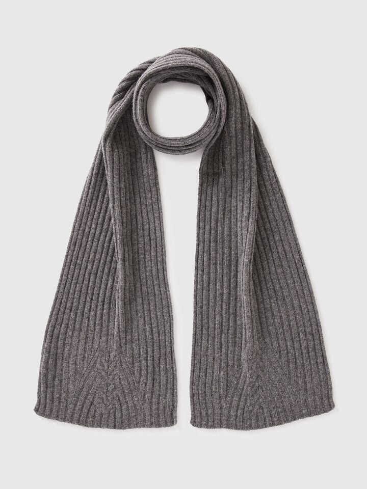 KNITTED SCARF Women
