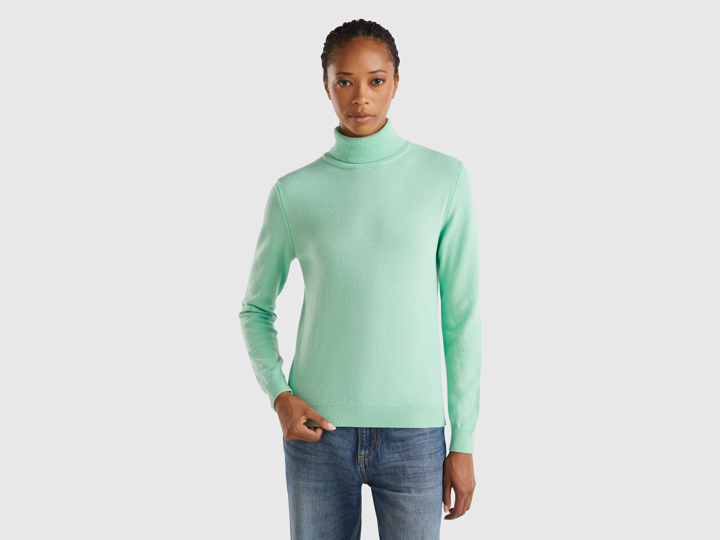 Womens green turtleneck top