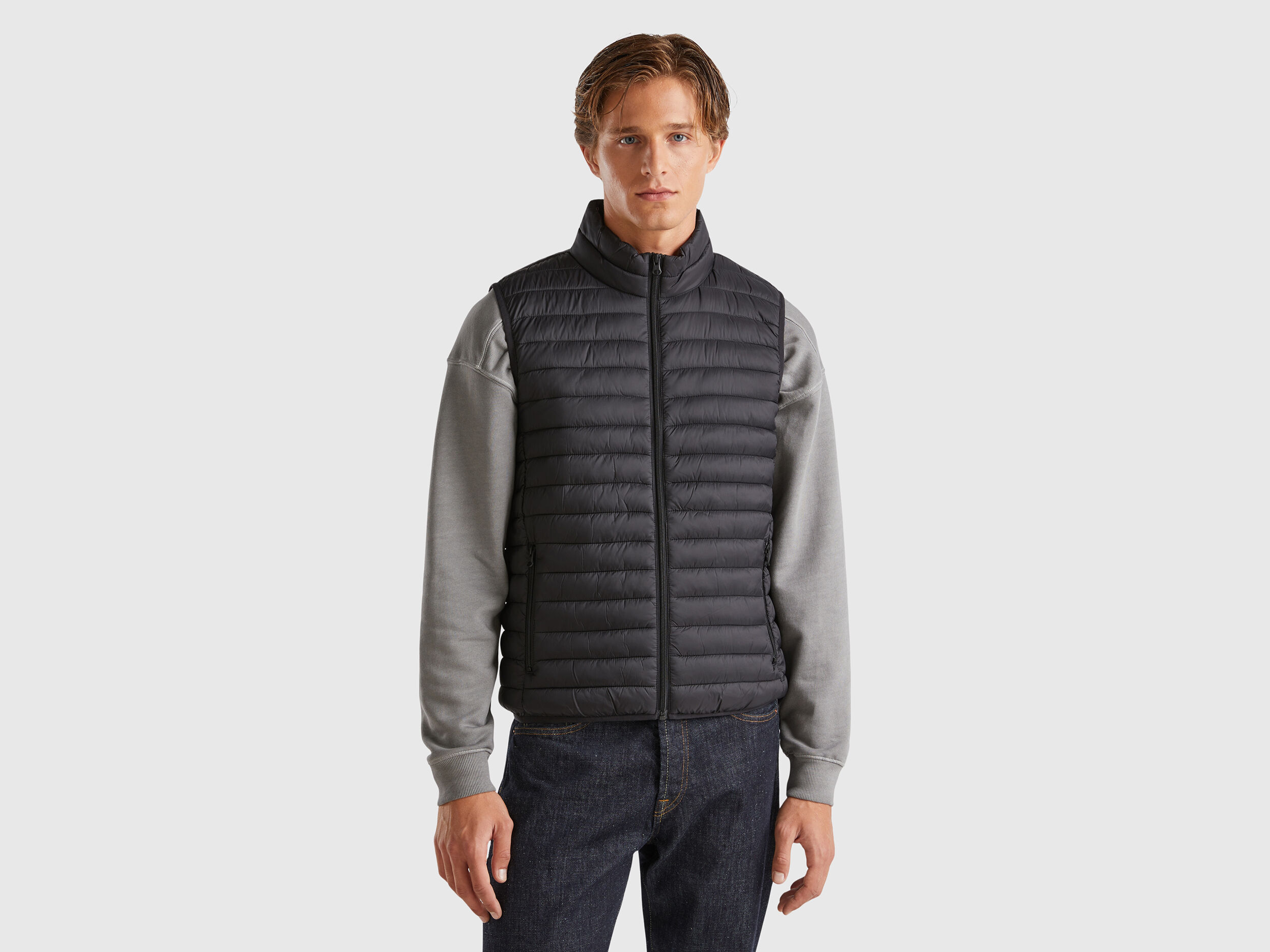 Sleeveless puffer jackets 2025