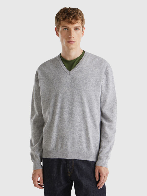 Marl gray V-neck sweater in pure Merino wool Men