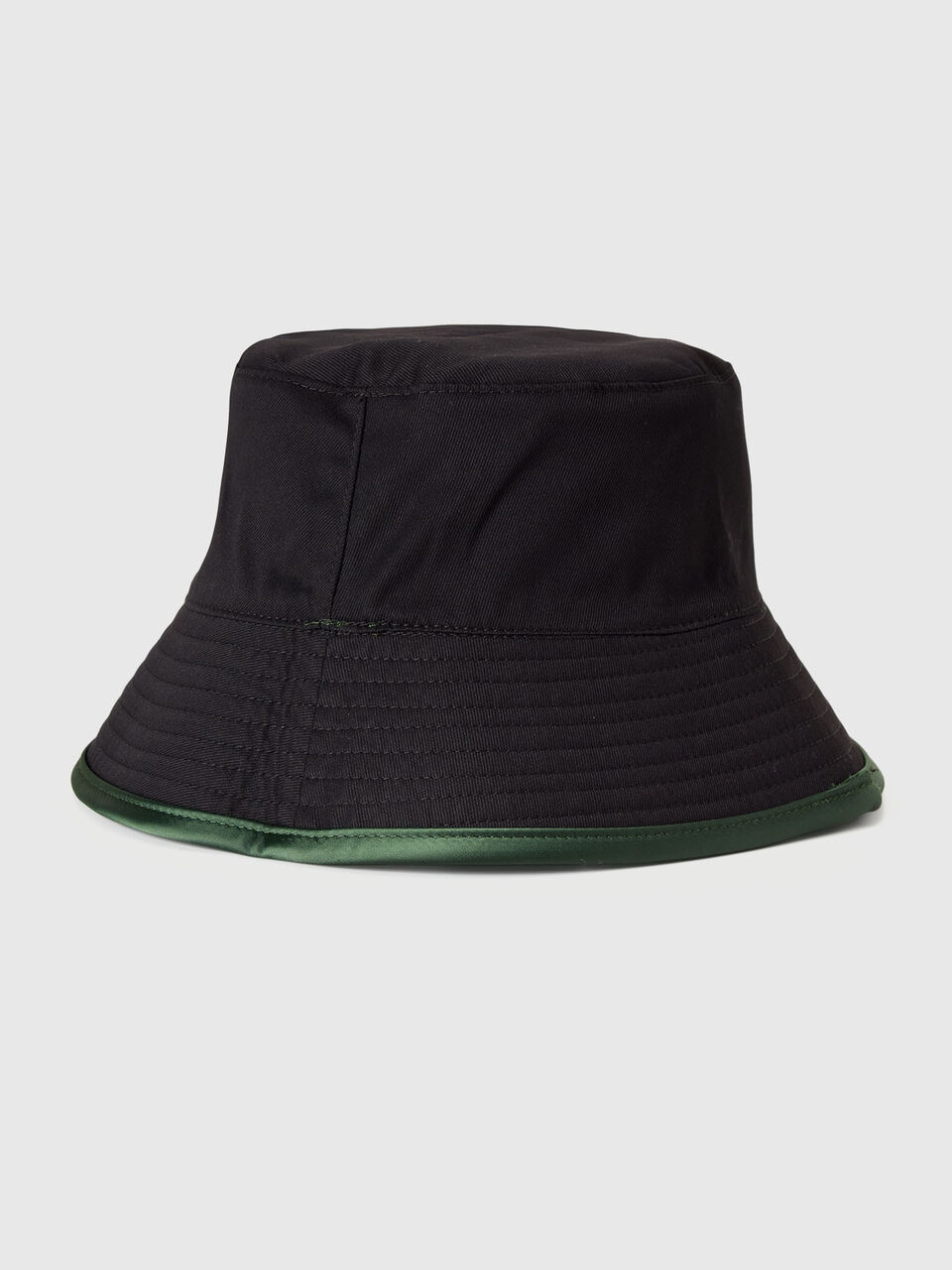 HAT Women image number 2