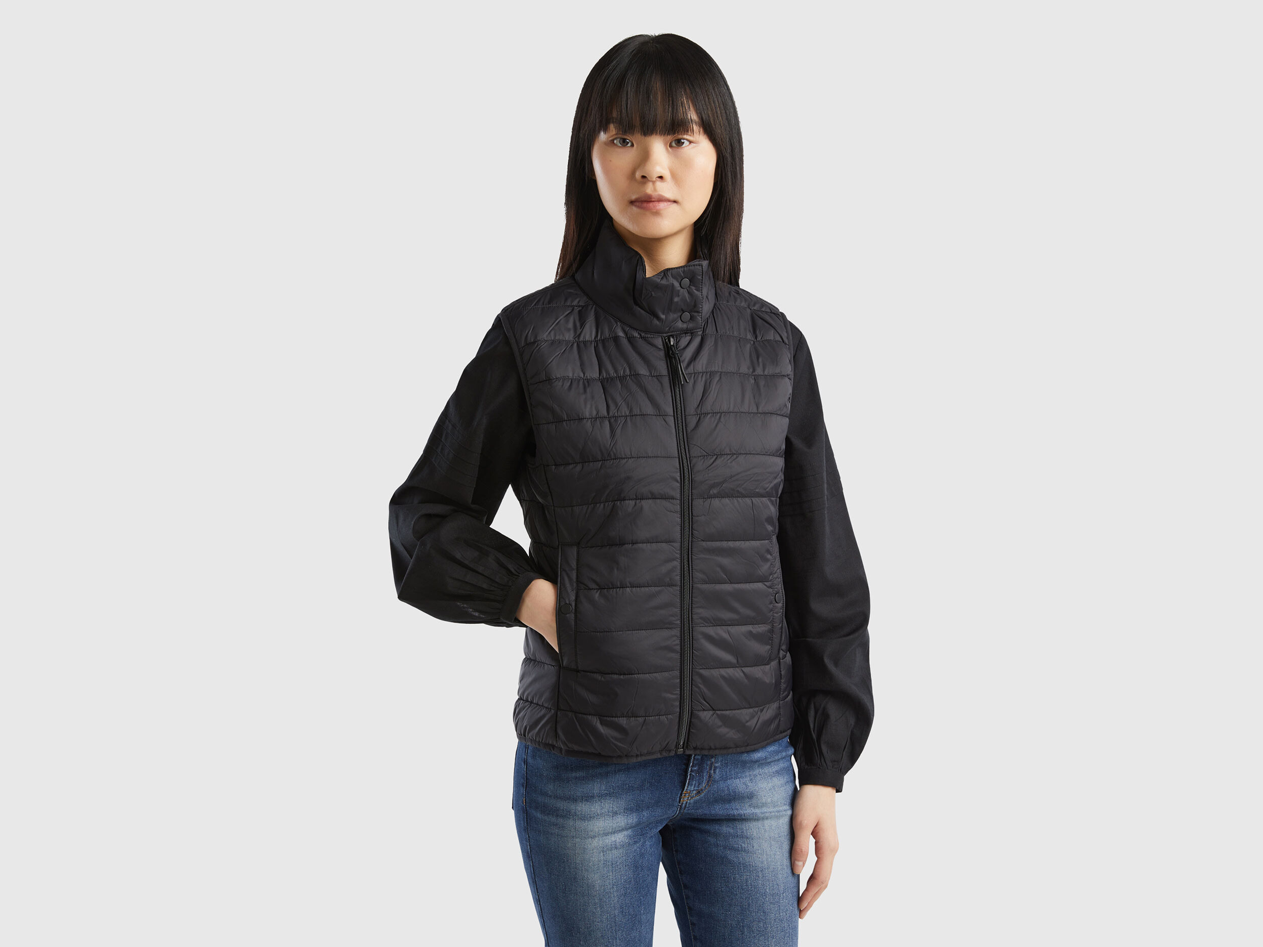 Sleeveless puffer jacket women's on sale