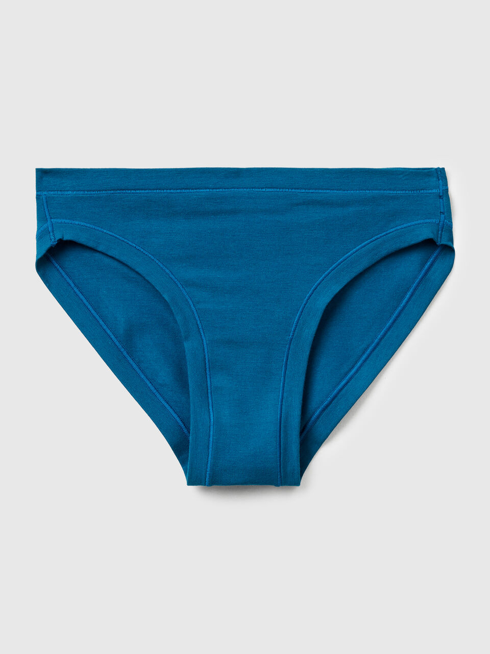 SLIP Women image number 1