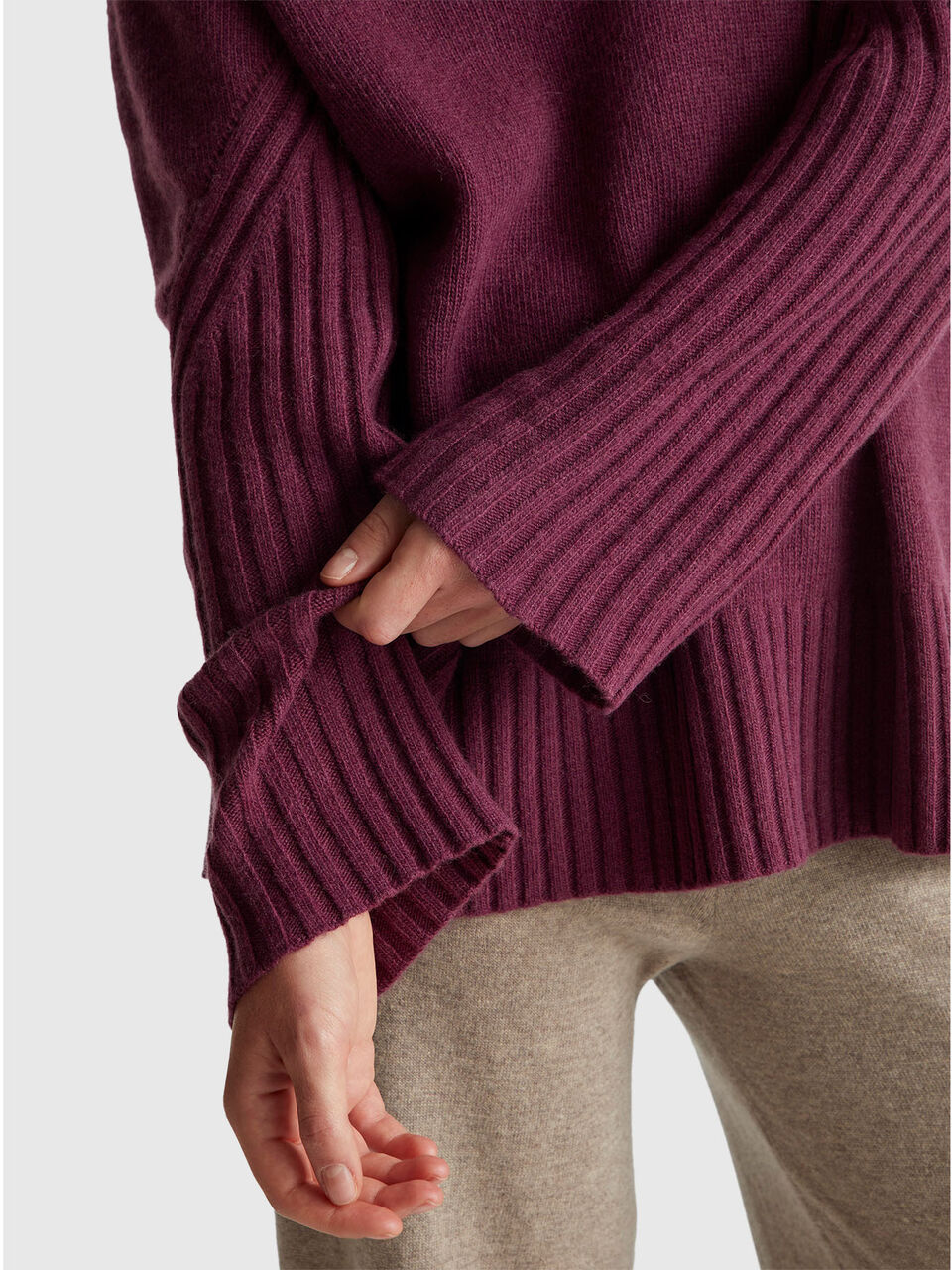 V NECK SWEATER L/S Women image number null