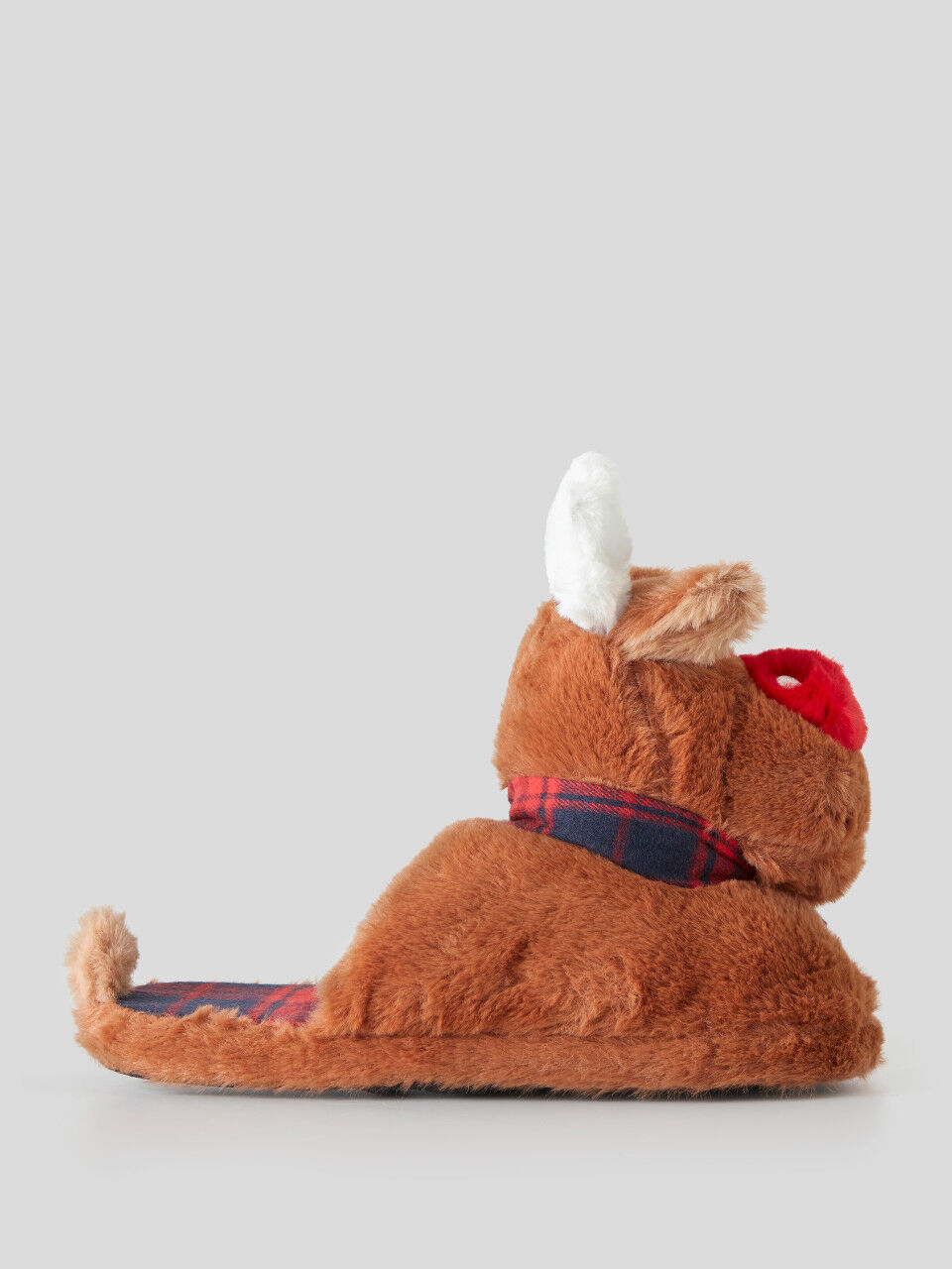 Reindeer slippers in faux fur