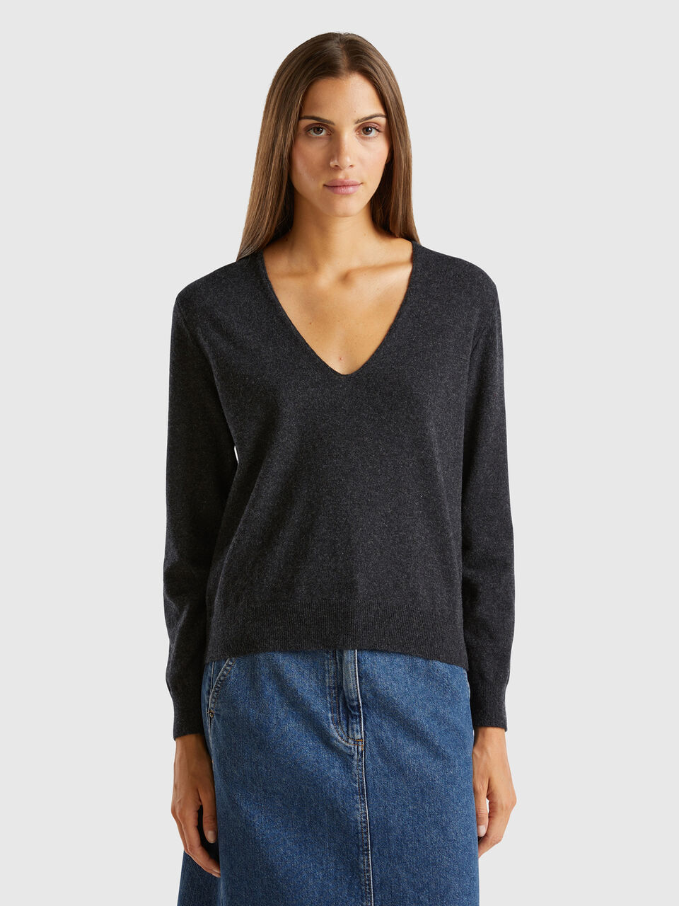V NECK SWEATER L/S Women image number null
