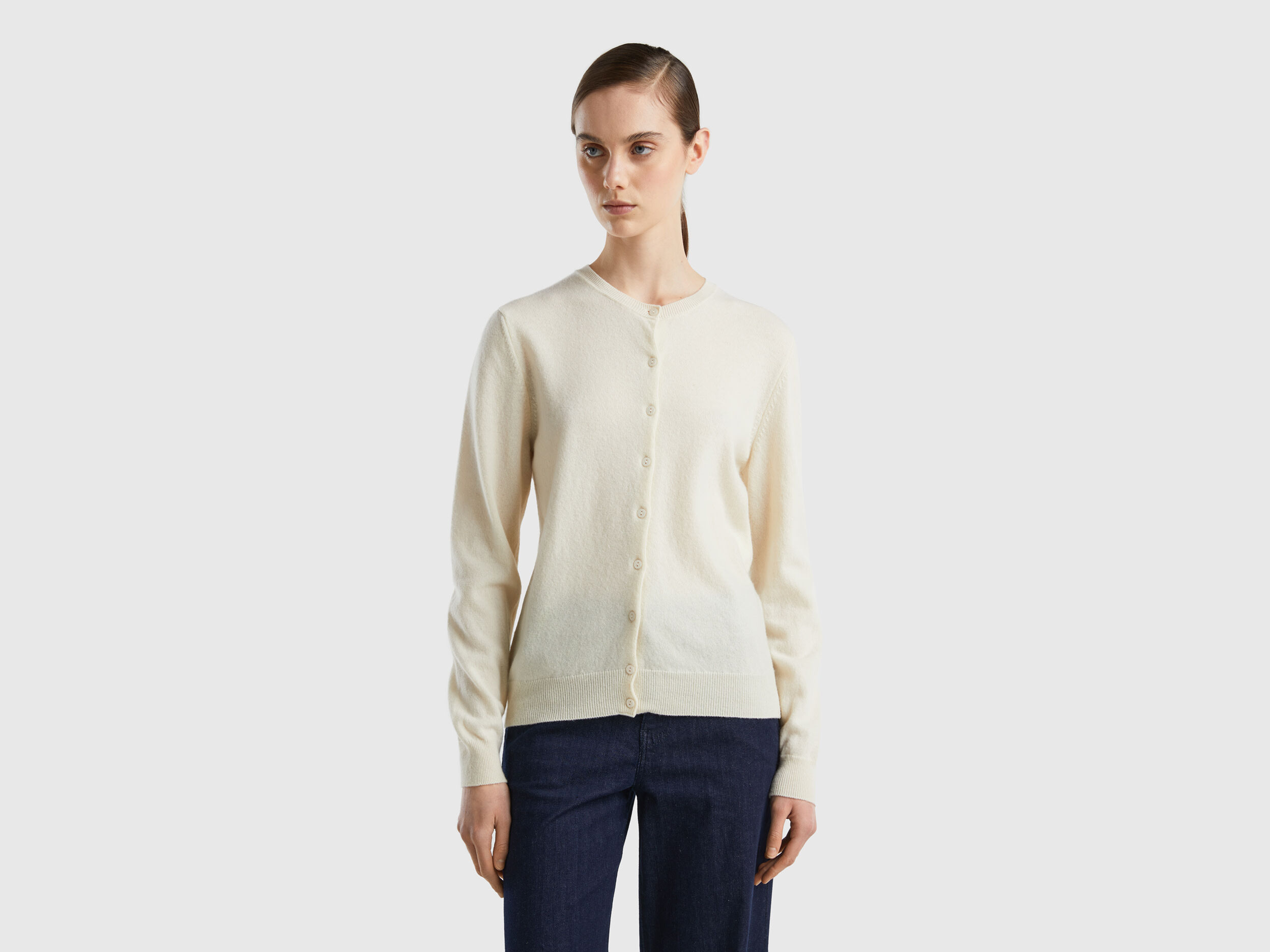 White crew shop neck cardigan