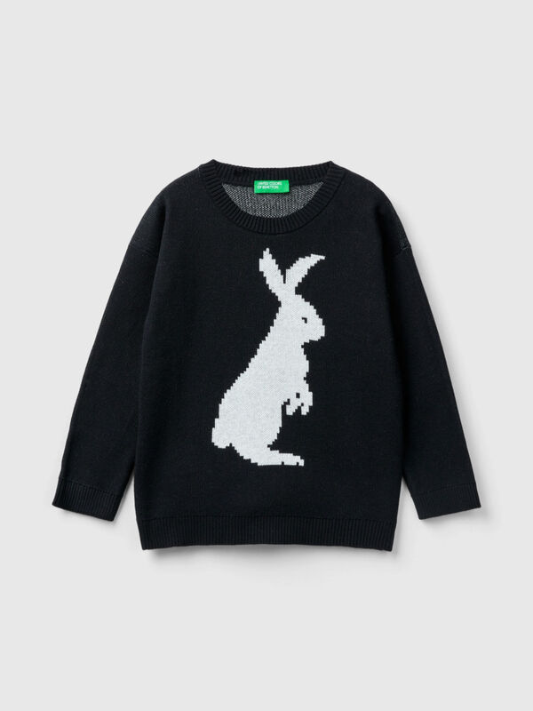 Sweater with bunny design