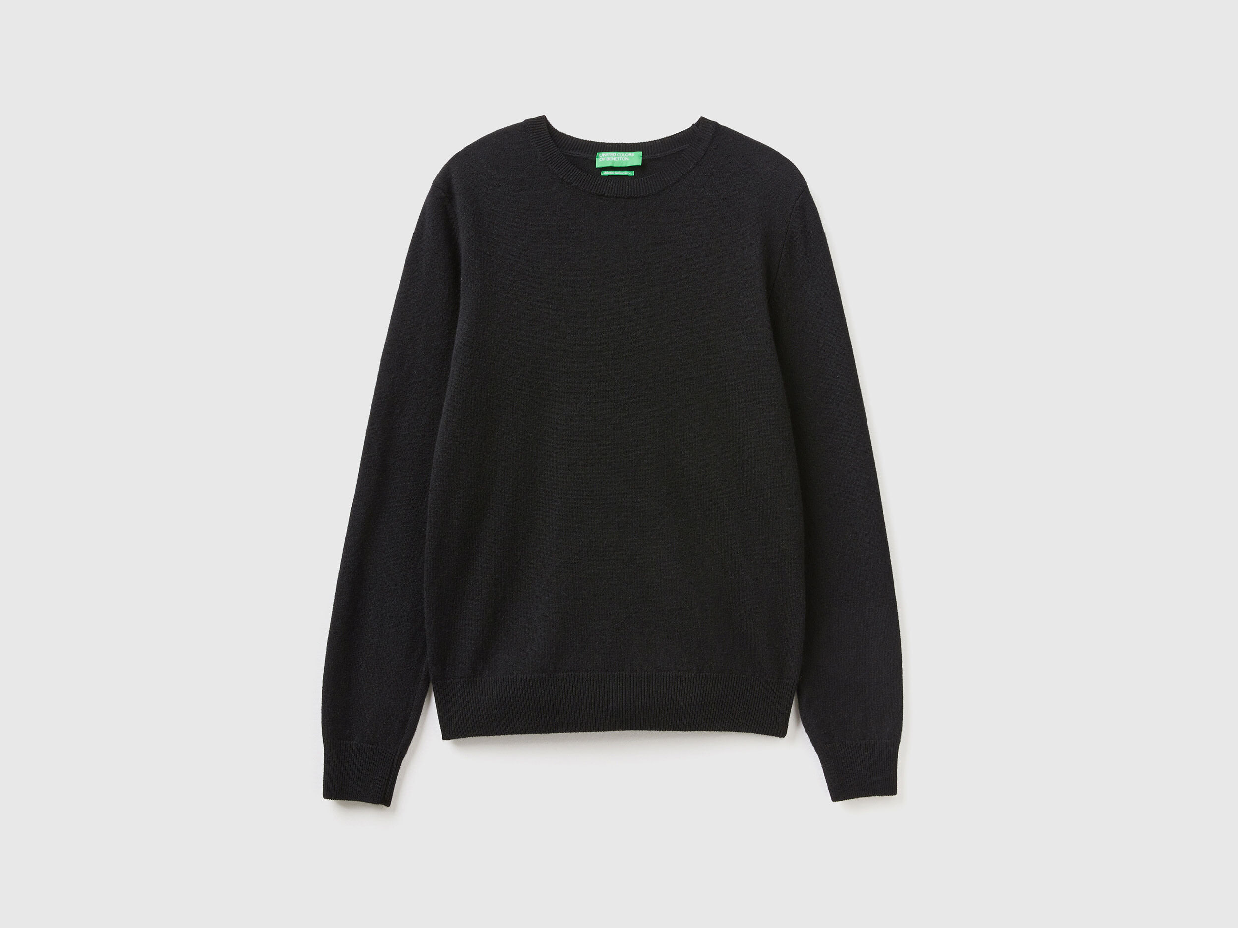 Black crew neck sweater in Merino wool