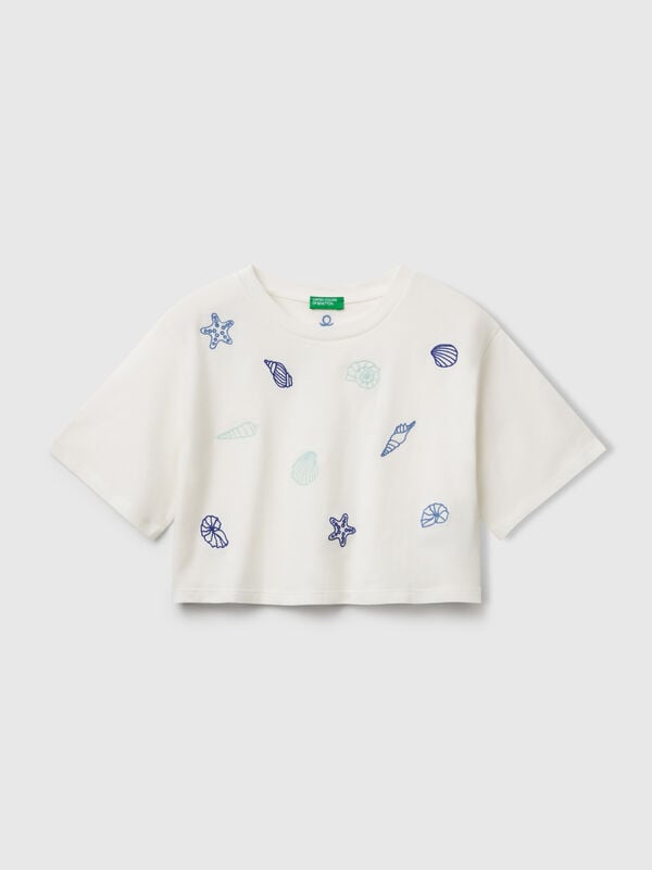 White t-shirt with shell embroidery Junior Girl