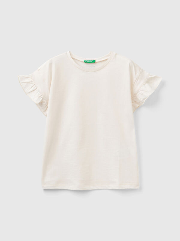 Short sleeve t-shirt with rouches