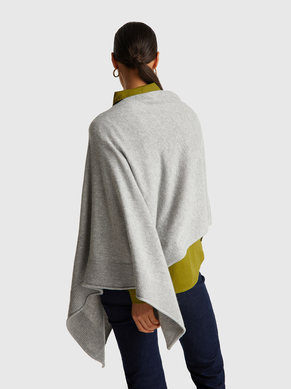 CAPE Women image number null