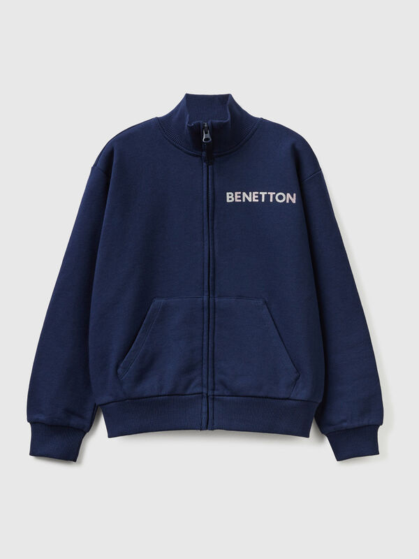 Sweatshirt with zip and collar