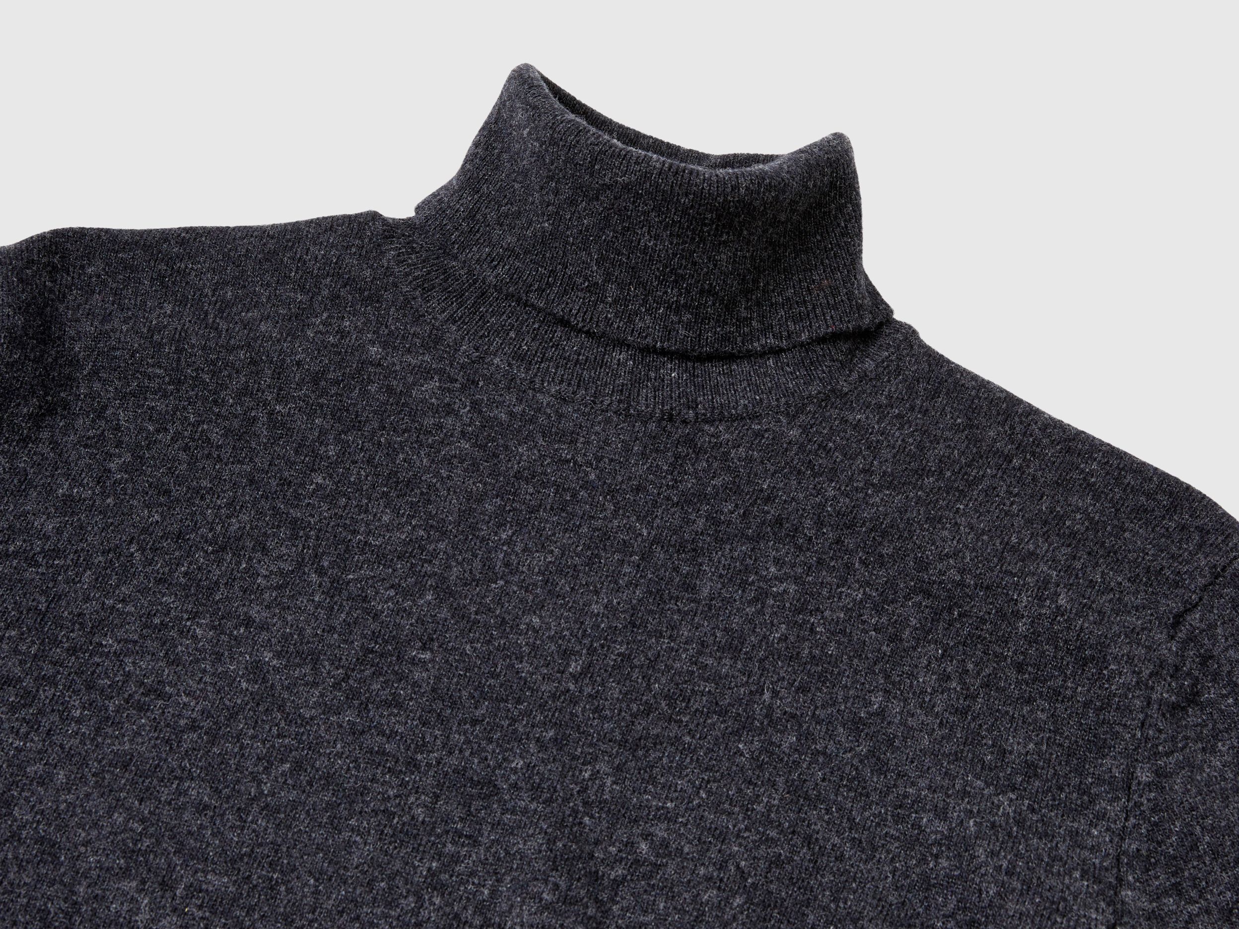 Charcoal gray turtleneck sweater shop