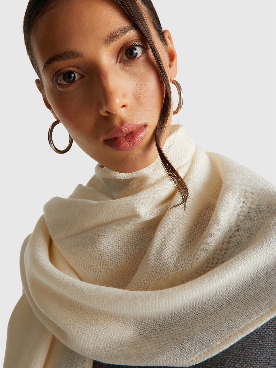 SCARF Women image number null