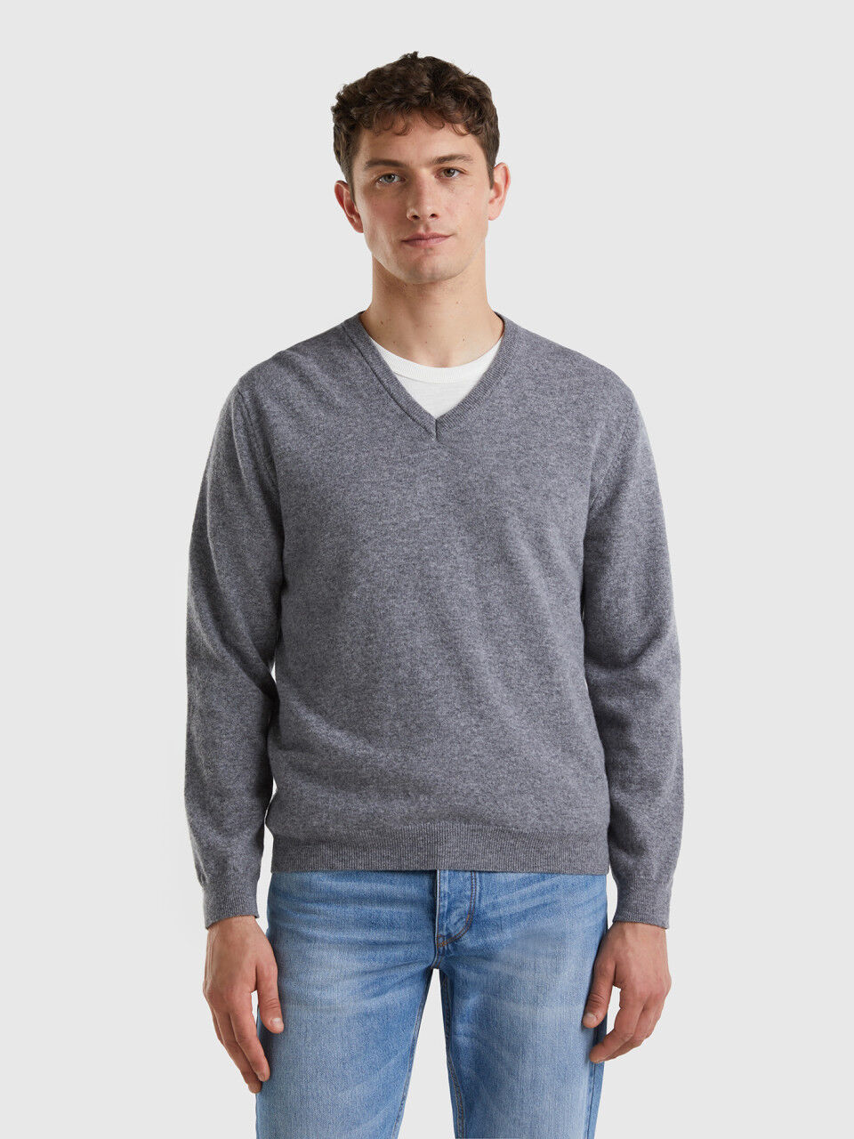 Merino wool mens shop sweaters v neck