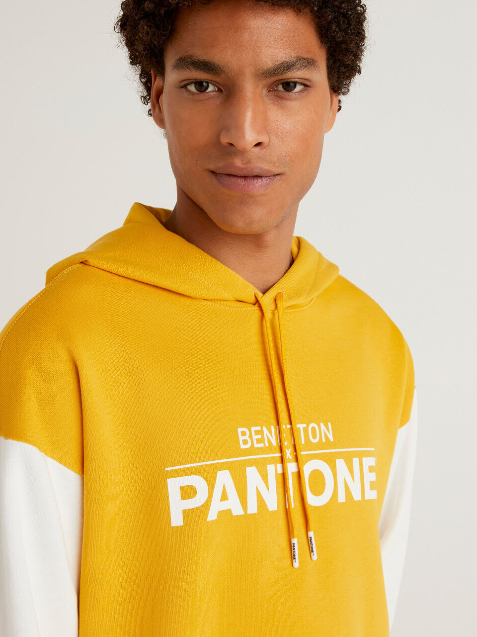 BenettonxPantone™ yellow sweatshirt