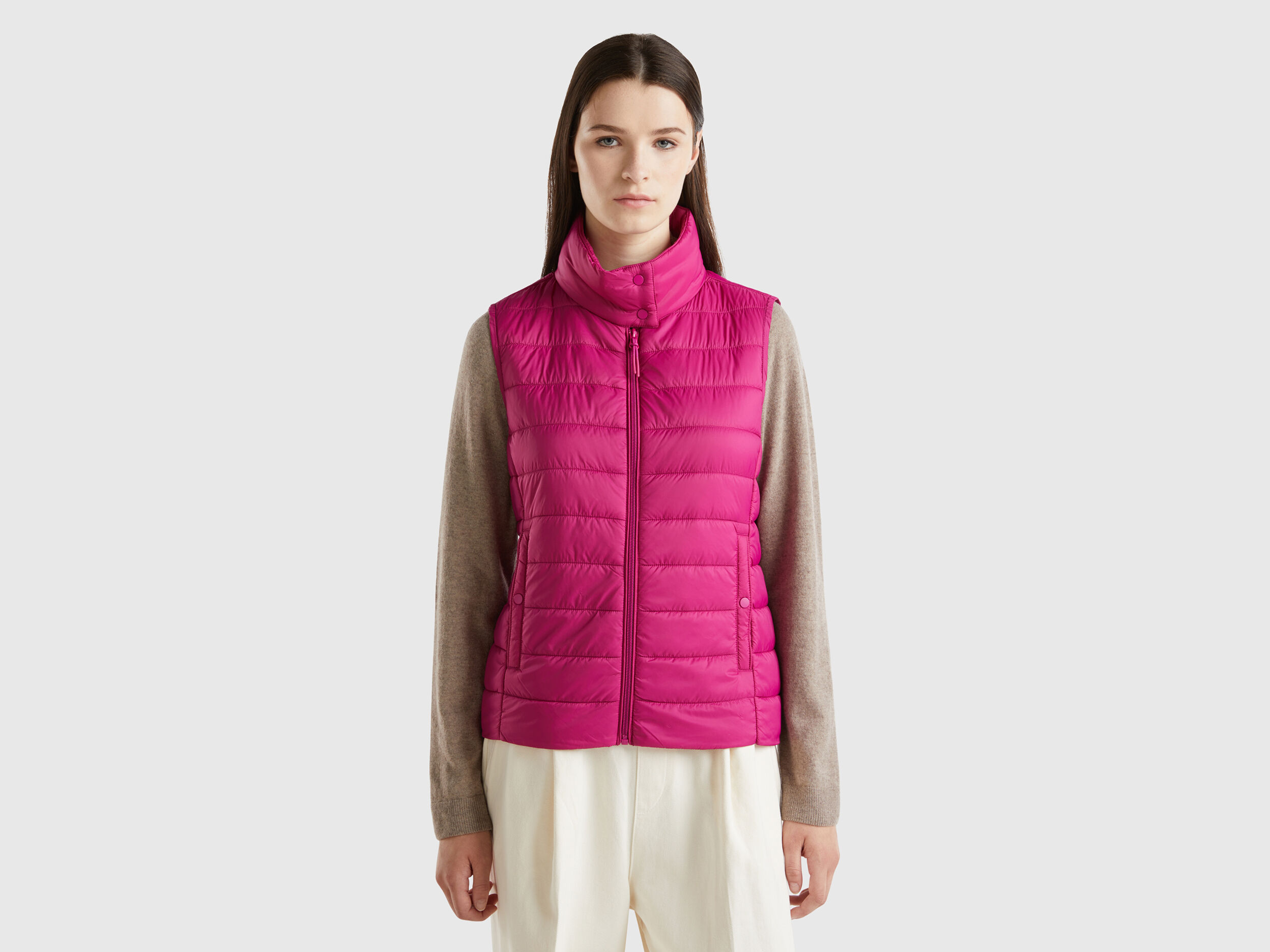 Sleeveless puffer jacket women's top