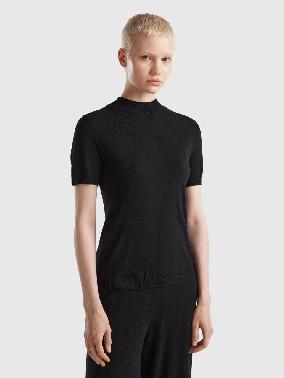 Women s Short Sleeve Sweaters New Collection 2024 Benetton
